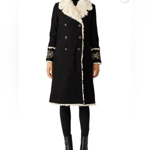 Women’s Driftwood/Sundance Black and Cream Coat